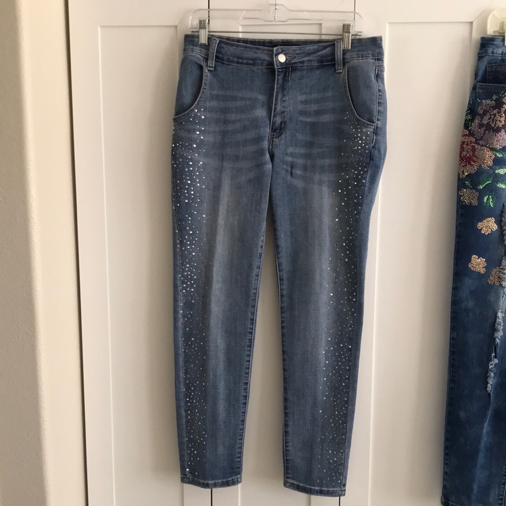 Women’s Blue Rhinestone Skinny Jeans